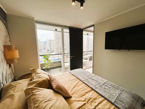 1 bedroom, iron/ironing board, WiFi, bed sheets - HOM I Wifi Cowork Piscina Ciudad Metro Almagro (Santiago)