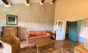 Living area - Apartments for 4 People (Brunet)
