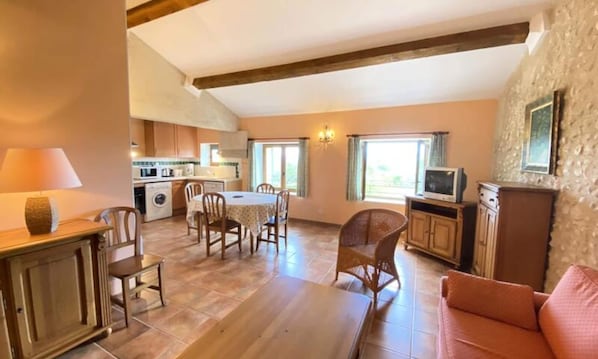 Interior - Apartments for 4 People (Brunet)