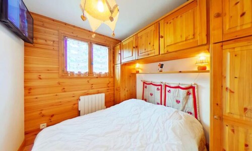 Apartment in Foret des Rennes Near ESF