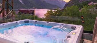 Trolltunga Aparthotel