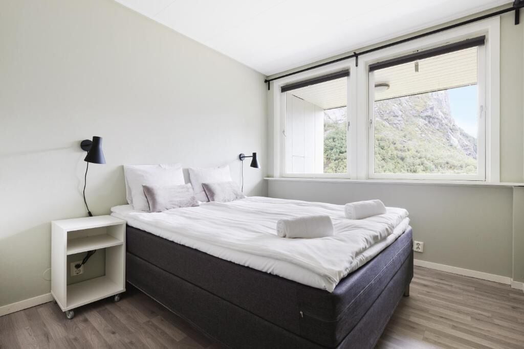 Family Apartment, Balcony, Mountain View