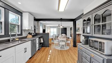 Microwave, oven, stovetop, dishwasher