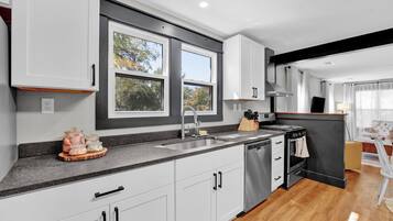 Microwave, oven, stovetop, dishwasher