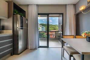 Căn hộ Deluxe, lanai, quang cảnh thành phố | Phòng ăn