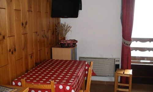 Apartment in Alpe D'huez Near Ski Lift
