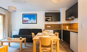 Apartment | Interior - Apartment in Vars Near Foret Blanche Slopes (Vars)