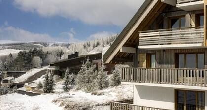 Apartment in Super Besse Near Lac Hermines