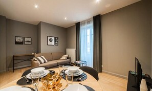 Living area - Apartment in Aix-les-bains Near Thermal Baths (Aix-les-Bains)