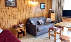 Living area - Holiday Home in Plagne Villages Ski-in (La Plagne-Tarentaise)
