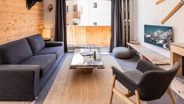 Living area - Apartment in Le Monetier Near Ski Slopes (Monetier-les-Bains)