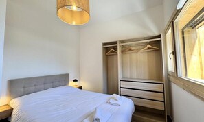 Room - Prestige Chalet 8 P. Near THE Slopes - All Inclusive (Vars)