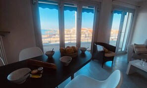 Dining - Apartment in Grau du Roi by the Old Lighthouse (Le Grau-Du-Roi)
