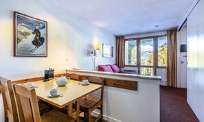 Dining - Apartment Near Mont Blanc With Ski Access (La Plagne-Tarentaise)