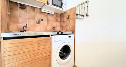 Apartment Near Lake Esparron's Serenity