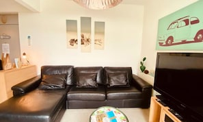 Living area - Apartments for 4 People (Le Grau-Du-Roi)