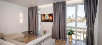 Lovely 3-bedroom house with private terrace in Chișinău