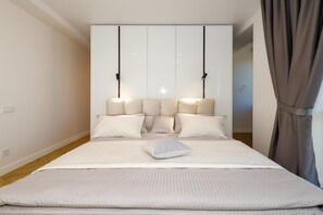 3 quartos, ferros/tábuas de passar roupa, Wi-Fi, roupa de cama