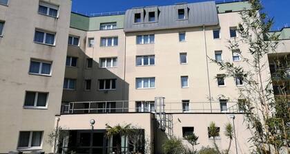 Apartment in Rouen Near Gothic Cathedral