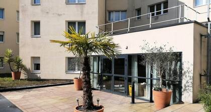Apartment in Rouen Near Gothic Cathedral