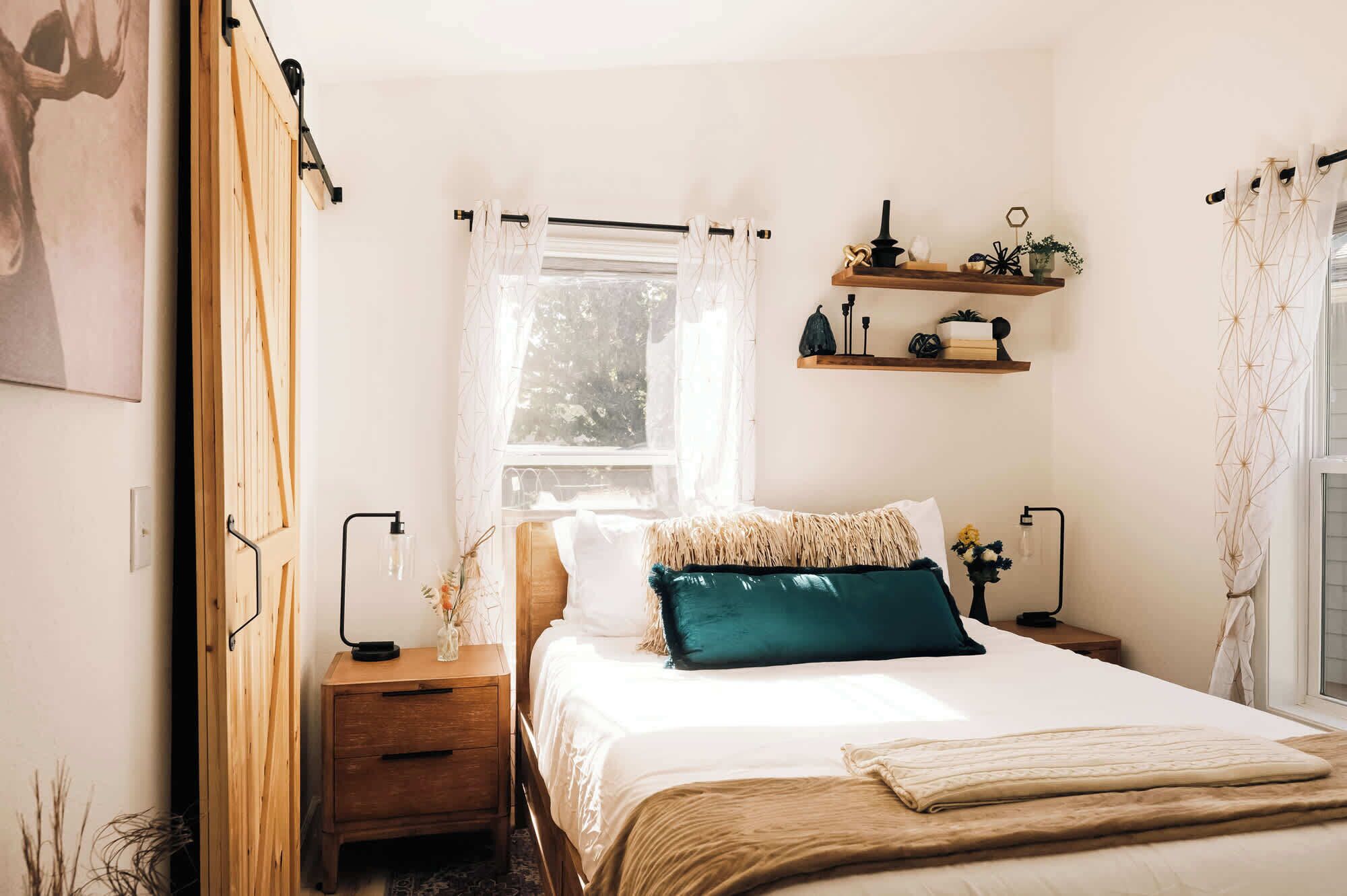 1 habitación, tabla de planchar con plancha, wifi y ropa de cama 
