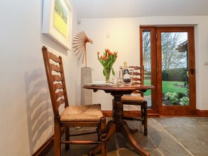 Dining - Owl Cottage (Woodbridge)