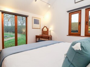 2 bedrooms, individually decorated, individually furnished, free WiFi - Owl Cottage (Woodbridge)