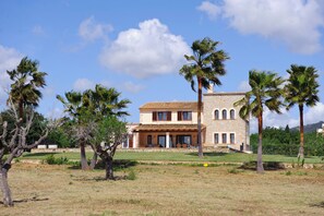 Exterior - Torre Marinas for 6 people with air con, Wi-Fi, pool, garden, and sea views (IB)