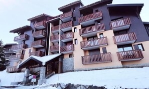 Exterior - Holiday Home Near Mont Blanc Ski Slopes (Aime-la-Plagne)