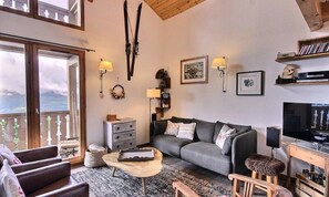Fireplace - Charming Chalet for 8 People in Vallandry With Breathtaking Views of the Beaufortain Mountain Range (Landry)