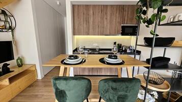 Fridge, microwave, coffee/tea maker, electric kettle