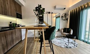 Dining - Apartment in Marinha Grande Near Beaches (Marinha Grande)