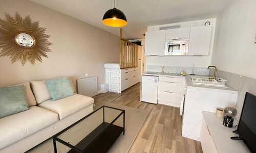 Studio for 3 People
