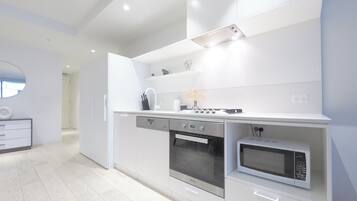 Oven, stovetop, dishwasher, toaster