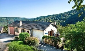 Exterior - Cottage for 6 People (Saint-Andre-de-Lancize)