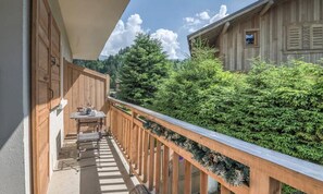 Outdoor dining - Studio for 3 People (Megeve)