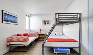 Apartment - Prestige Studio for 4 People (Bagnères-de-Bigorre)