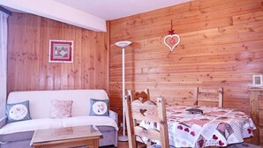 Interior - Large Studio for 4 People (Les Orres)