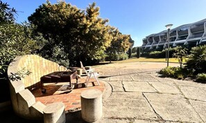 Terrace/patio - Apartments for 4 People (Le Grau-Du-Roi)