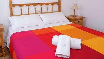 Apartemen Comfort, pemandangan gunung | Wi-Fi (biaya tambahan) dan seprai linen