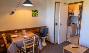 Dining - Studio in the Heart of Les Orres 1650 (Les Orres)