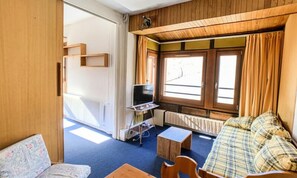 Living area - Apartment With an Unobstructed View (Tignes)
