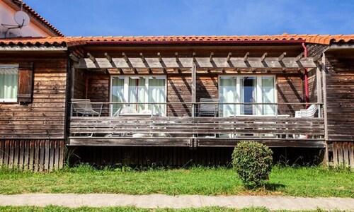 Apartment in Cassen With Pool and Spa