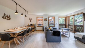 Dining - Dama Apartment B206 (Morzine)