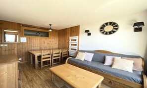 Living area - Apartment in Puy Saint Vincent Ski-in/out (Puy-Saint-Vincent)