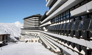 Exterior - Bright Triplex Apartment At the Foot of the Slopes Balcony (Les Belleville)