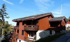 Exterior - Apartment in Plagne 1800 Near Ski Lifts (La Plagne-Tarentaise)