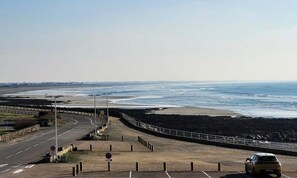 Parkir mandiri gratis