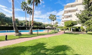 Property grounds - Apartment in Canet With Shared Pool (Canet de Berenguer)