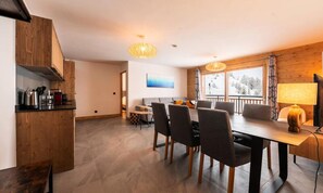 Dining - Apartment in Plagne Centre With Mont Blanc View (La Plagne-Tarentaise)